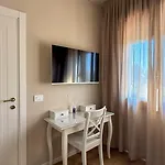 La Dimora Di Alloggi E Trattoria 3*