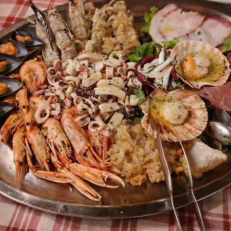 La Dimora Di Alloggi E Trattoria 3*