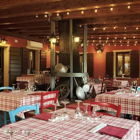 فندق مبيت وإفطار La Dimora Di Alloggi E Trattoria Roncajette